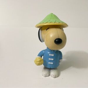 Vintage Snoopy World Tour Taiwan Figure Toy